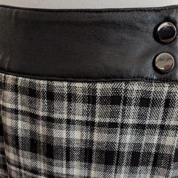 Anne Klein Black and White Plaid Wool Wrap Skirt size 4 - Picture 6 of 10